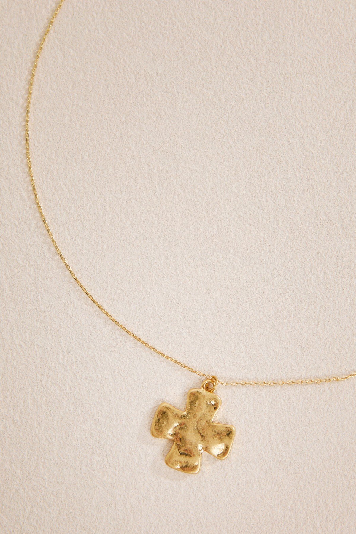 18K Gold Eloise Cross Necklace - Image 2
