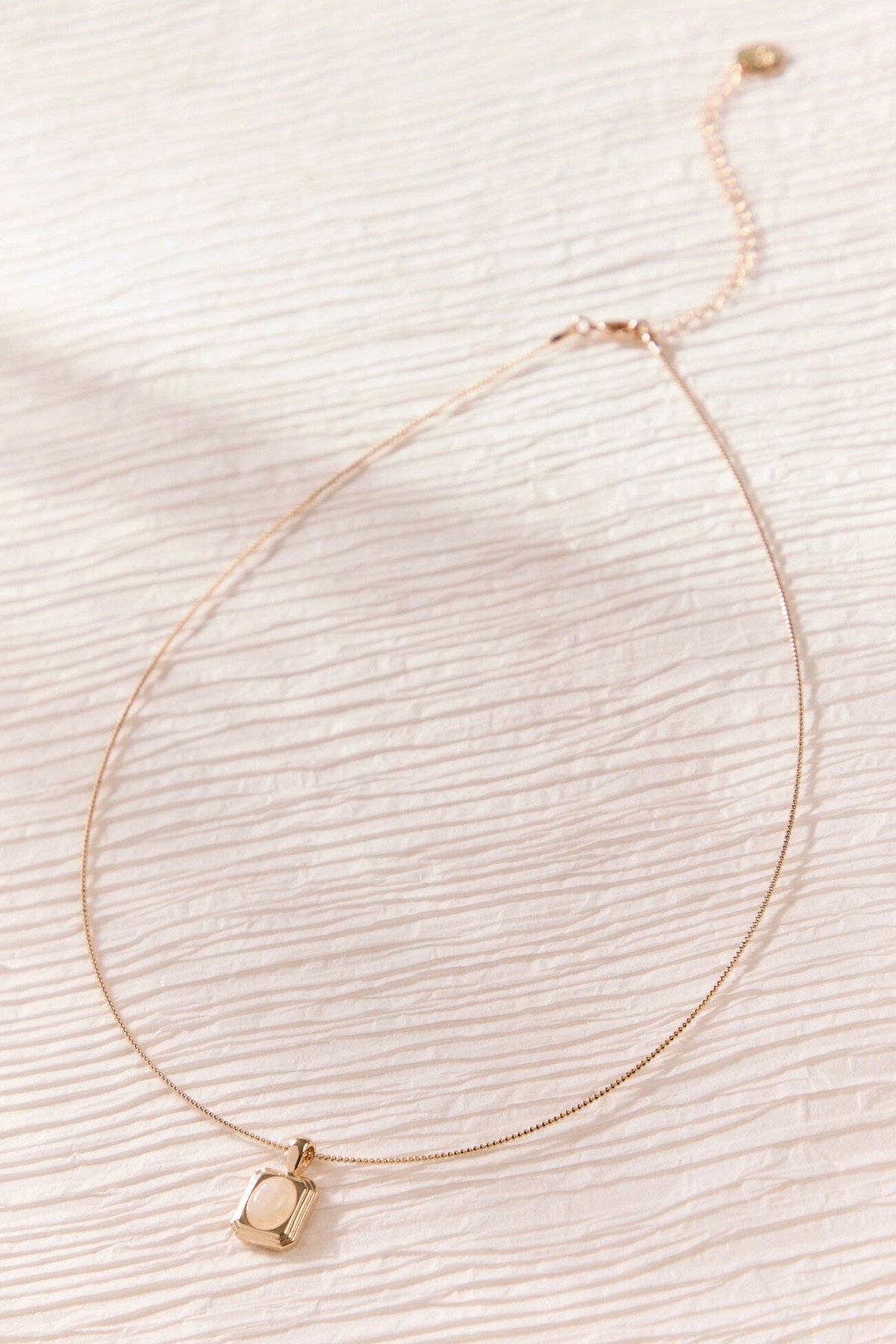Charm Pendant Wire Necklace